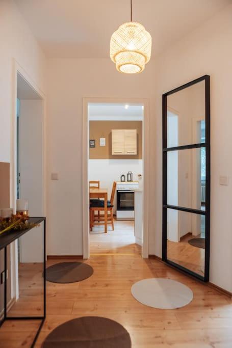 Central-Living Brown - Wifi - Netflix - 5 Pers エッセン エクステリア 写真